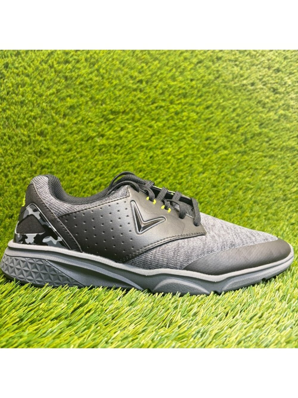 Callaway Coronado V2 SL Mens Size 8.5 Gray Black Athletic Spikeless Golf Shoes